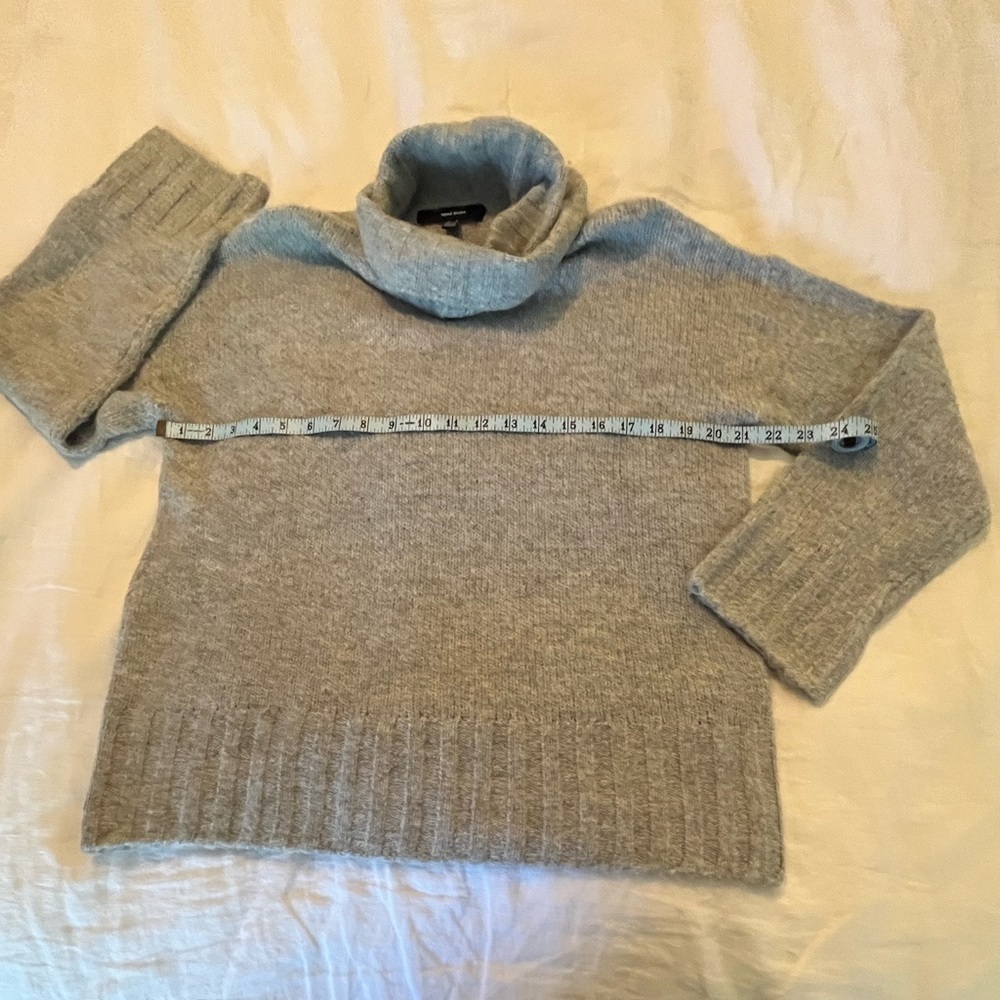 Vero Moda Sweater - Picture 7 of 8